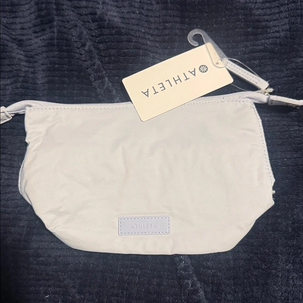 Athleta Light Blue Nylon Zip Cosmetic Pouch with Front Pocket